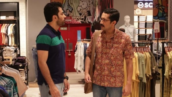 Biye Bibhrat review: Parambrata Chatterjee and Abir Chatterjee’s sizzling bromance spices up the rom-com