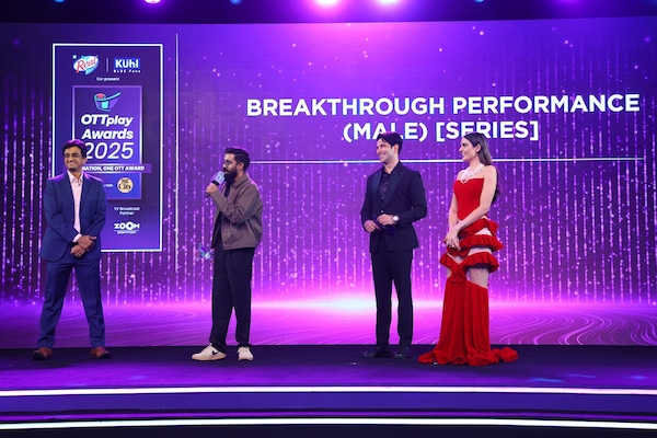OTTplay Awards 2025: Abishek Kumar wins Breakthrough Performance (Male) for Thalaivettiyan Paalayam