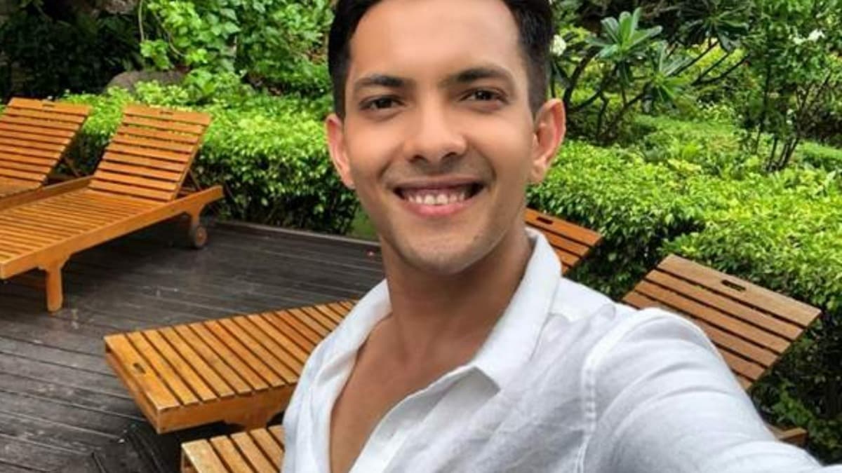 Is Aditya Narayan joining Bigg Boss OTT 2? He clarifies