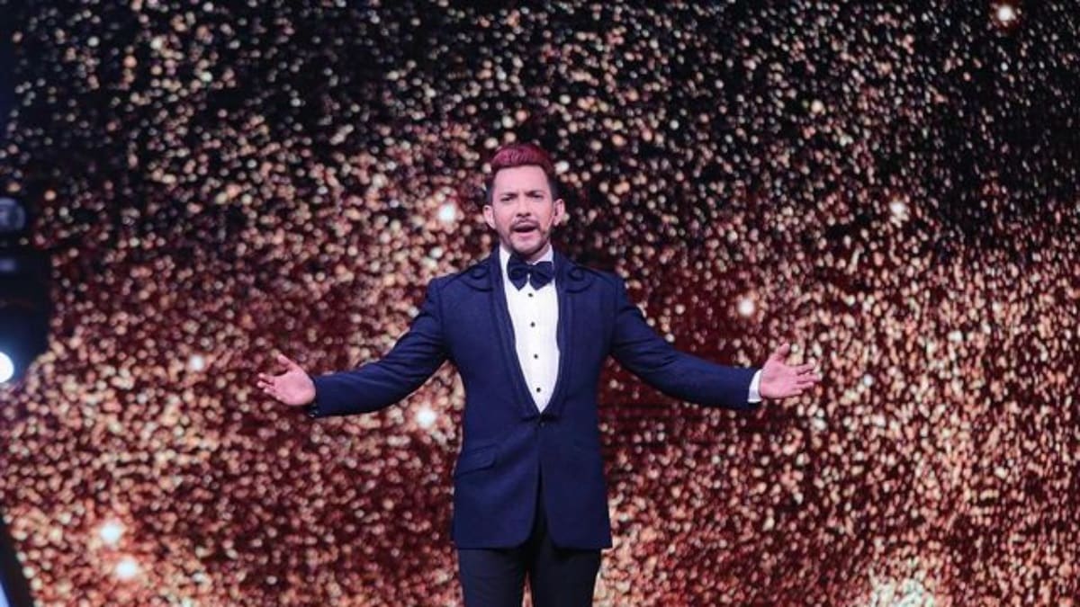 Aditya Narayan claims he sung one of the biggest hit tracks of the year, was replaced end moment