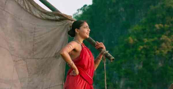 Aishwarya Lakshmi as Poonkuzhali