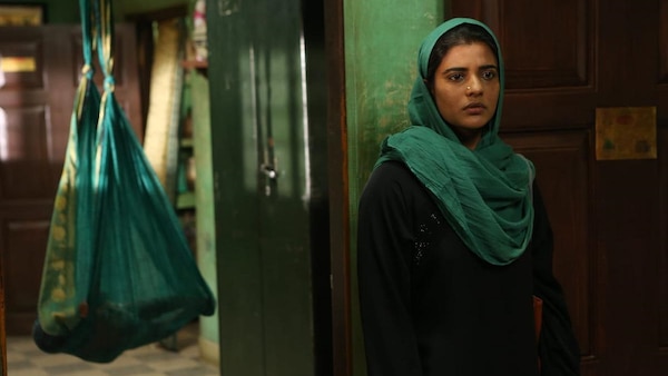 Aishwarya Rajesh in and as Farhana