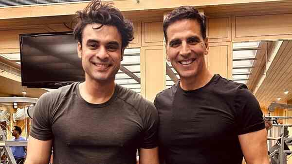 When Khiladi met Minnal Murali! Akshay Kumar and Tovino Thomas' fitness bonding session brings an epic gym crossover