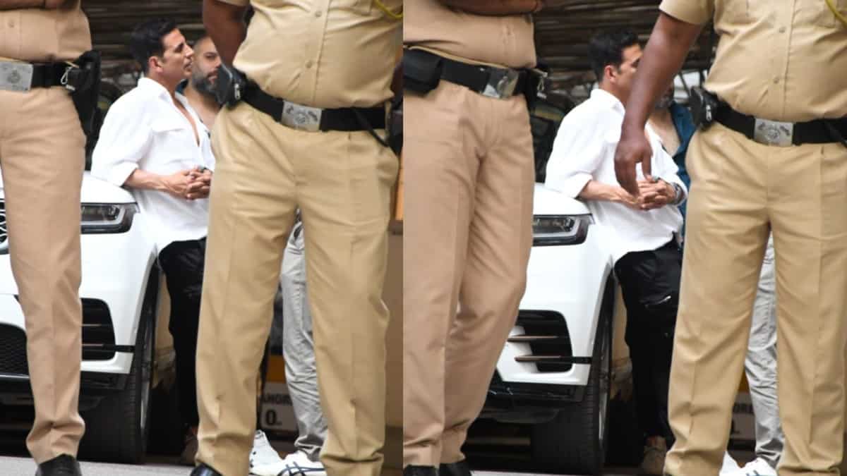 https://www.mobilemasala.com/film-gossip/Akshay-Kumar-spotted-with-injured-hand-hours-after-Nysa-Devgn-Aarav-Kumars-photo-with-Orry-goes-viral-i258022