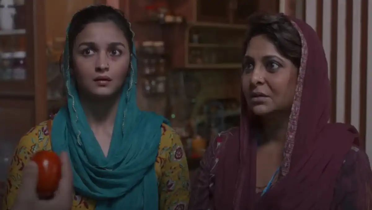 Darlings trailer Twitter reactions: Fans all praise Alia Bhatt, Shefali Shah as a mother-daughter duo, appreciate the social message