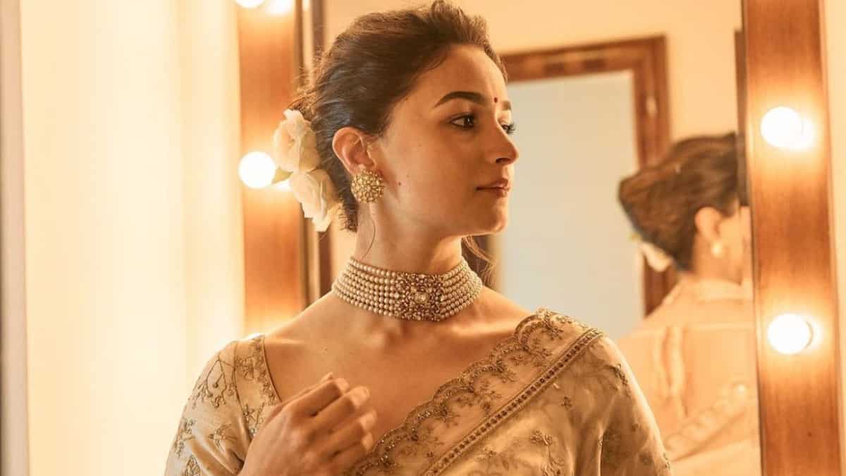 National Awards Alia Bhatt Reveals Why She Chose Her Wedding Outfit For The Award Ceremony 