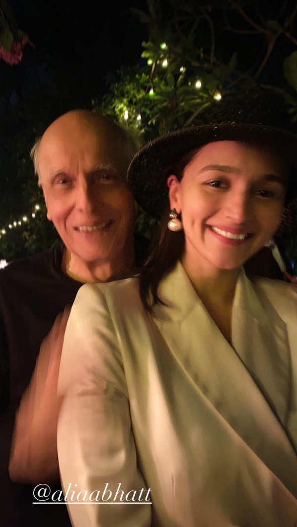 Alia Bhatt and Mahesh Bhatt (Courtesy: Pooja Bhatt/Instagram)