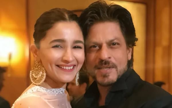 'I usually don't co-produce but I'll do it with you': Shah Rukh Khan on collaborating with Alia Bhatt for Darlings