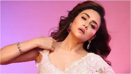 Amruta Khanvilkar on fierce OTT competition, shooting steamy scenes in 36 Days, her 20-year journey in the industry & more | Exclusive