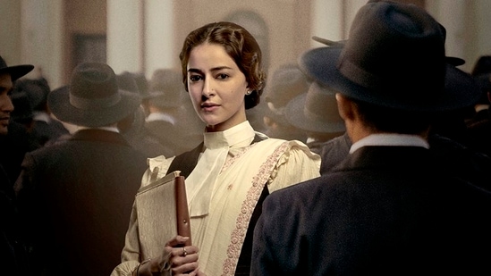 Ananya Panday in Kesari Chapter 2