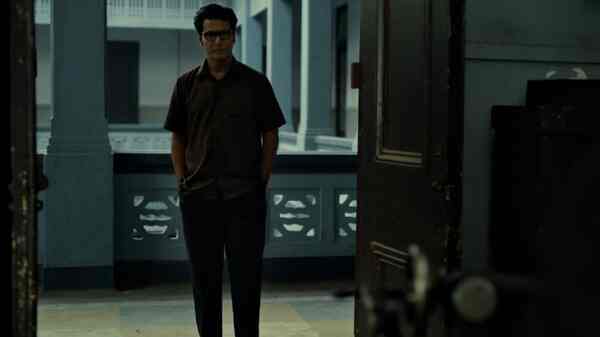 Anirban Bhattachar\ya as Byomkesh