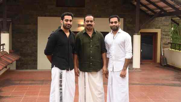 Anoop Sathyan, Sathyan Anthikad and Akhil Sathyan