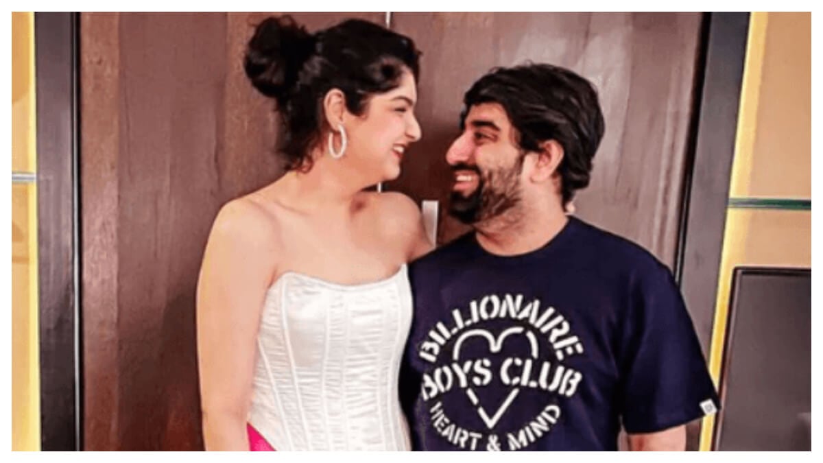 Arjun Kapoor’s sister Anshula Kapoor dating screenwriter Rohan Thakkar? Shares mushy picture