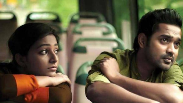 Anuraga Karikkin Vellam. Film still