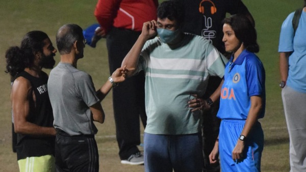 Anushka Sharma at Eden Gardens, Kolkata