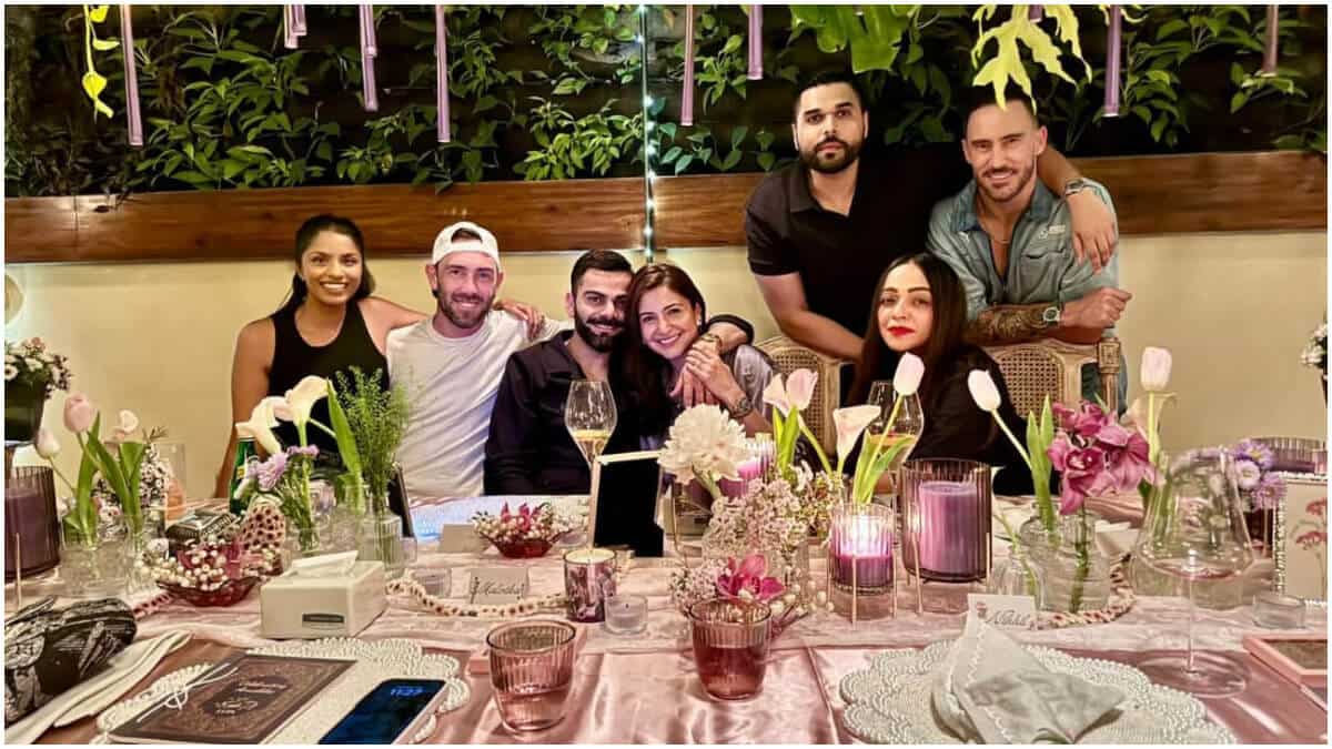 https://www.mobilemasala.com/film-gossip/Anushka-Sharma-steps-out-for-first-time-post-Akaays-birth-celebrates-birthday-with-Virat-Kohli-and-Faf-du-Plessis-Pics-inside-i260080