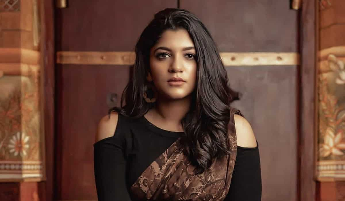 https://www.mobilemasala.com/film-gossip/Aparna-Balamurali-Interview-On-Raayan-Dhanush-as-director-why-she-took-up-a-small-role-in-2018-and-more-i278509