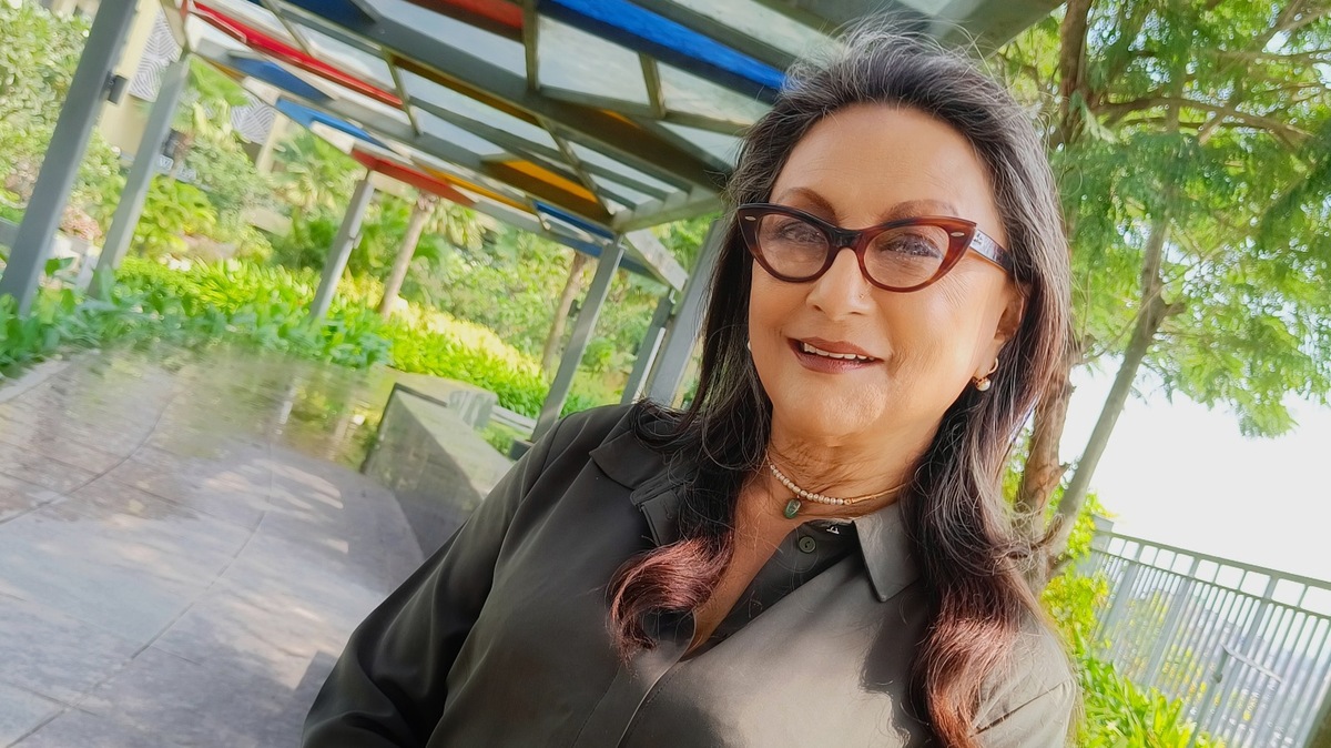 Aparna Sen unwell, misses the Artists Forum event