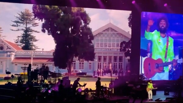 The Archies: Arijit Singh wins hearts at Abu Dhabi concert with a live performance of the film's unreleased track Inn Raahon Mein