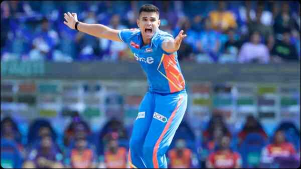 IPL 2023: Arjun Tendulkar finally makes debut for Mumbai Indians; this is how netizens reacted