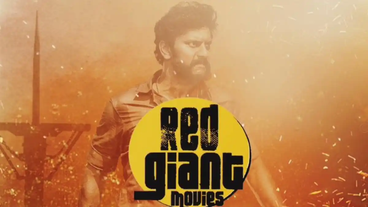 Kazhuvethi Moorkkan actor Arulnithi looks fiery in brand new poster, film's release date locked