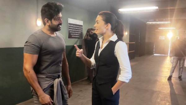 Arun Vijay surprises fans by posting pics with Achcham Enbadhu Illayae co-star Amy Jackson and director Vijay