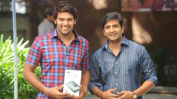 Santhanam says he is ready to act along with Arya again if a sequel is made to THIS super hit film