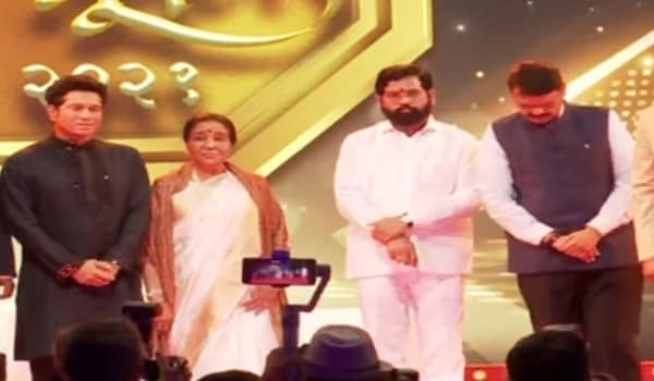 Legendary singer Asha Bhosle conferred the prestigious ‘Maharashtra Bhushan’ award