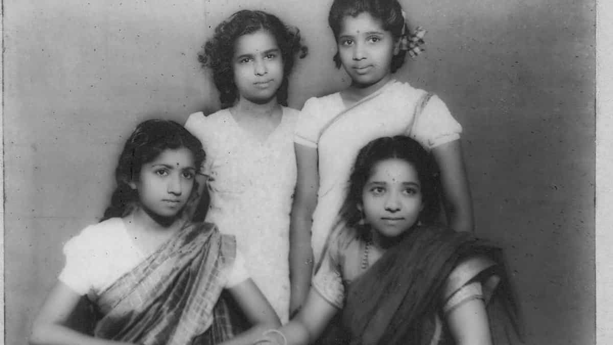 Asha Bhosle's early life