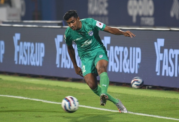 BFC signed Ashique Kuruniyan from FC Pune City for INR 75 lakhs. Image | BFC on X