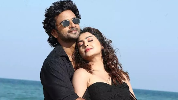 Ashok Selvan and Avantika Mishra in Emakku Thozhil Romance
