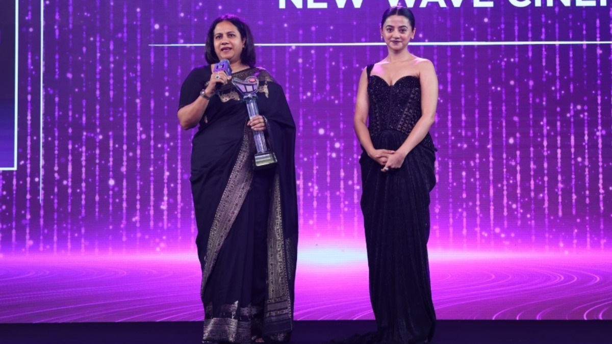 OTTplay Awards 2025: Ashwini Puneeth Rajkumar honoured for Pioneering Contributions to New Age Cinema