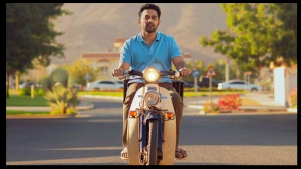 Asif Ali in Sarkeet
