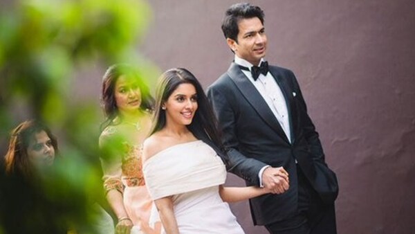 Asin quashes divorce rumours after deleting photos with husband Rahul Sharma; reveals holidaying together