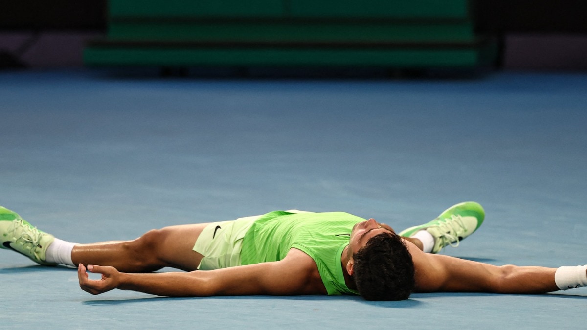 Australian Open 2026 LIVE: Carlos Alcaraz beats Zverev in the longest AO semi-final to book a ticket to his maiden final