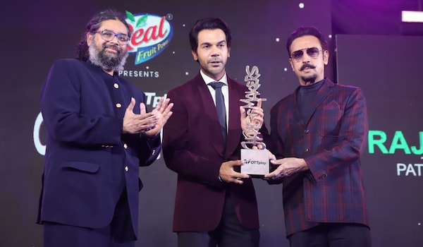 Avinash Mudaliar, co-founder and CEO of OTTplay, with Rajkummar Rao and Gulshan Grover at OTTplay Changemakers Awards 2023