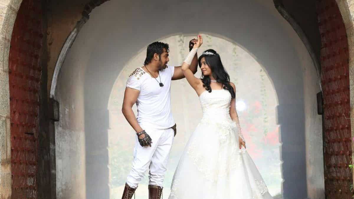 https://www.mobilemasala.com/movies/Bahaddur-re-release-THIS-is-when-you-can-watch-Dhruva-Sarja-romance-Radhika-Pandit-on-the-big-screen-i272177