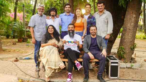 Bas Karo Aunty! announcement: Ishwak Singh and Mahima Makwana team up for Abhishek Sinha's directorial debut