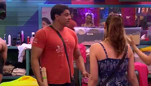 Bigg Boss OTT 2: Cyrus Broacha calls himself a "new improved husband," says happy to do chores