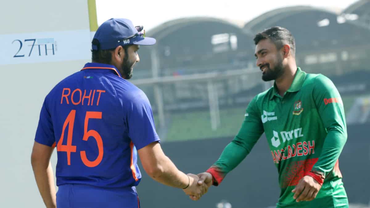 IND vs BAN 1st ODI Live Updates Drop catch by KL Rahul proved to be expensive,