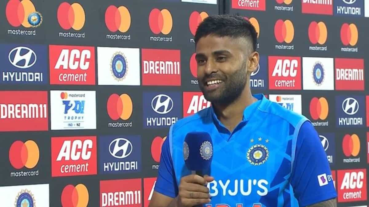 Suryakumar Yadav apologises to Washington Sundar for run out, video ...