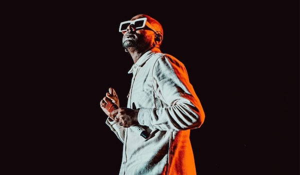 SHOCKING! Benny Dayal gets hit by drone's fans during his performance in Chennai