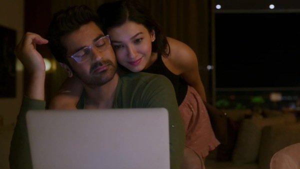 Bestseller - Arjan Bajwa, Gauahar Khan.