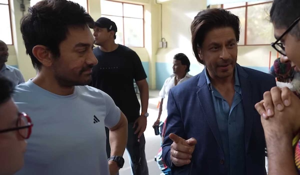 5 Aamir Khan and Shah Rukh Khan's closest onscreen moments