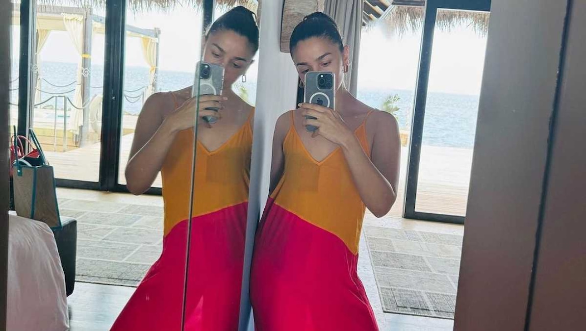 Alia Bhatt's carefree gateway with Ranbir Kapoor and Raha - Many moods, mirror selfies, and family time by the shore