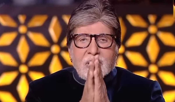 Amitabh Bachchan on the sets of Kaun Banega Crorepati