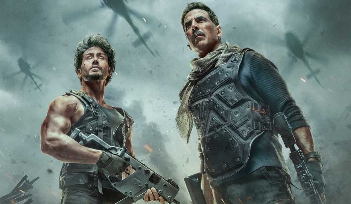 Ram Mandir inauguration - Akshay Kumar and Tiger Shroff celebrate on the set of Bade Miyan Chote Miyan in Jordan | Watch here