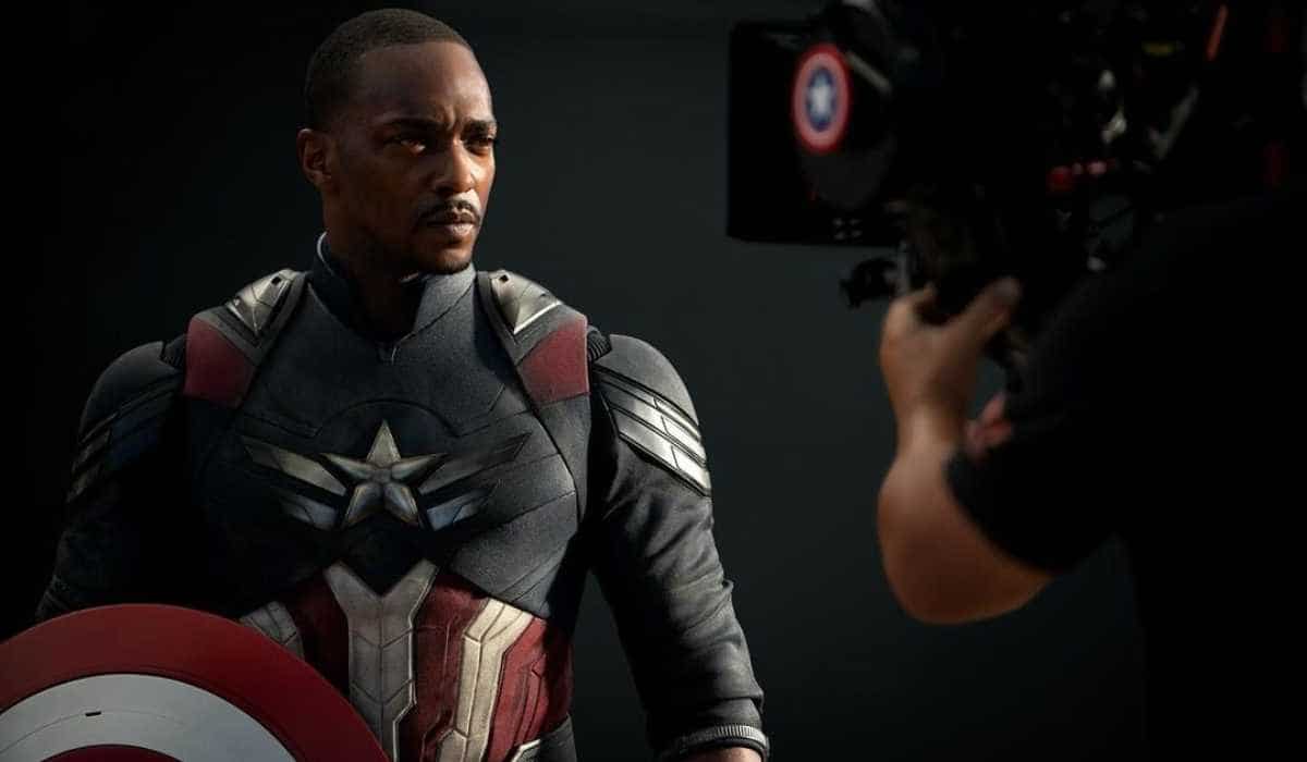 https://www.mobilemasala.com/movies/Captain-America-Brave-New-World---Anthony-Mackie-unveils-new-suit-on-Fourth-of-July-check-out-i278215