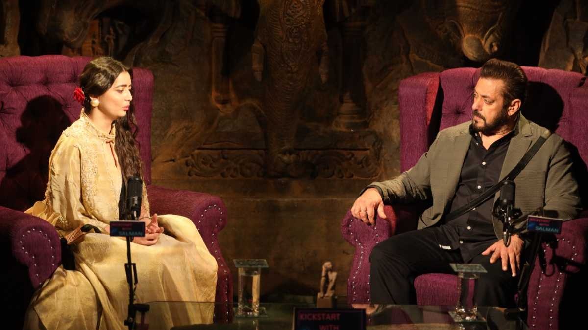 Bigg Boss 18: Chaahat Pandey shares her thoughts about Vivian Dsena, Eisha Singh & Avinash Mishra's bond - 'Teeno ek dusre ka istemaal...'