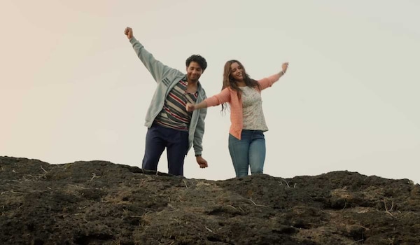 Dhadak 2 song Preet Re: Siddhant Chaturvedi and Triptii Dimri capture the joy of first love